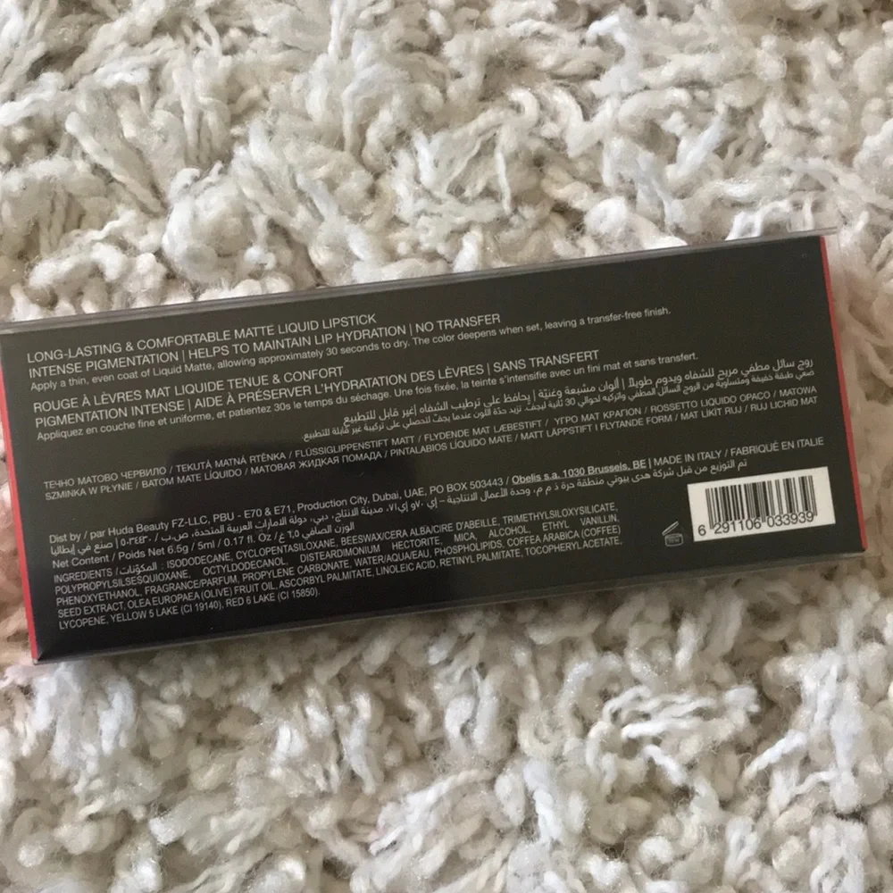 Huda beauty liquid matte lipstick